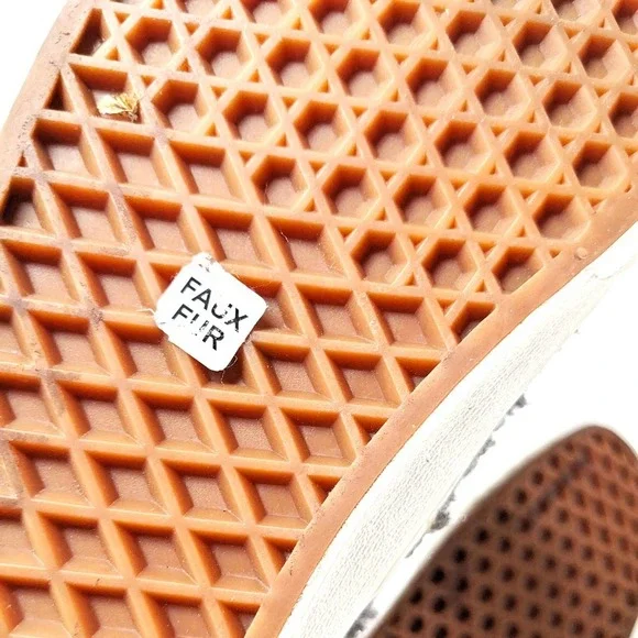 Vans Shoes Womens 10 Cozy Hug Faux Fur Low Top Sneakers Skater Gray Sherpa - Picture 8 of 10